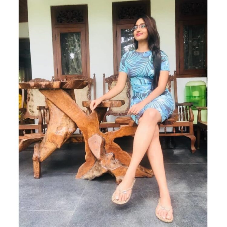 vinu siriwardana feet 4