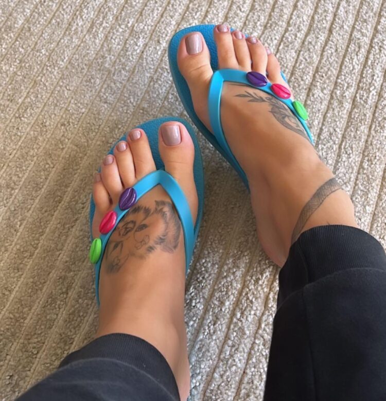 virginia fonseca feet 3