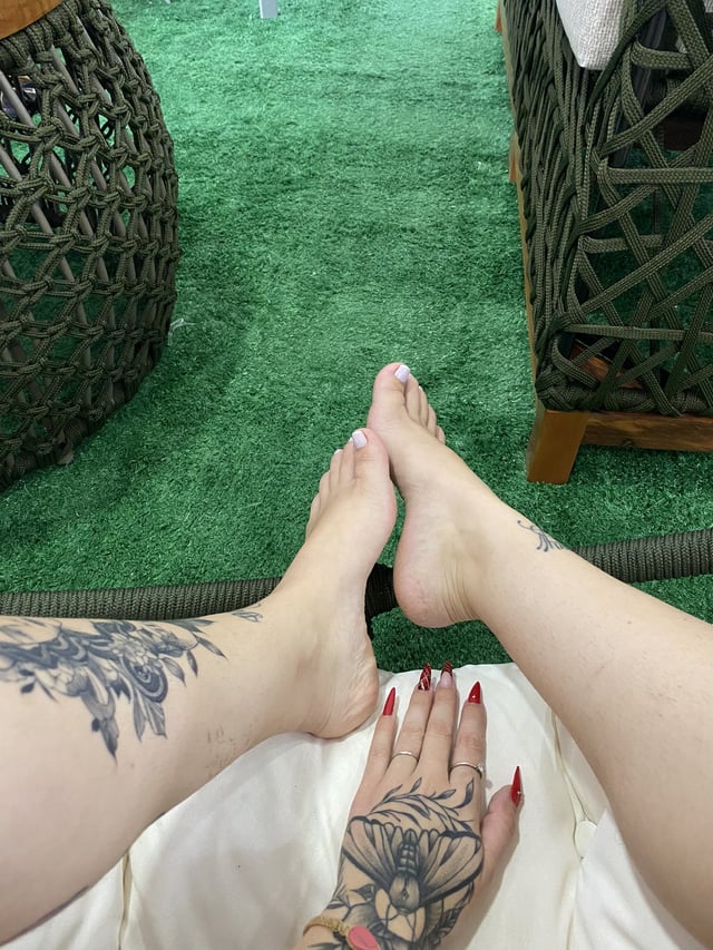 vivi martins feet 1