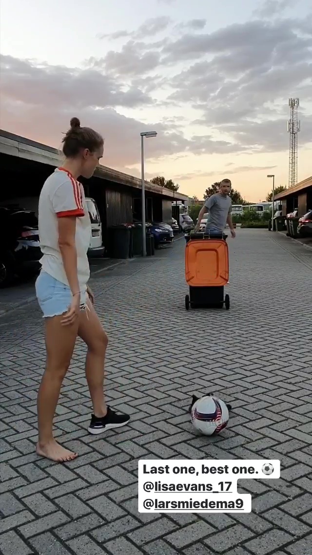 vivianne miedema feet 6