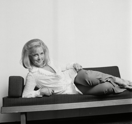 wanda ventham feet 5