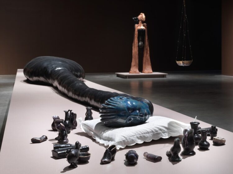 wangechi mutu feet