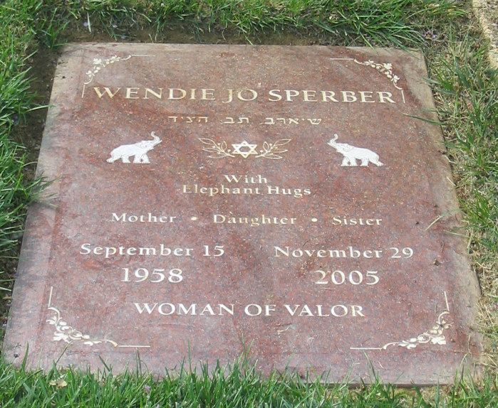 wendie jo sperber feet 5