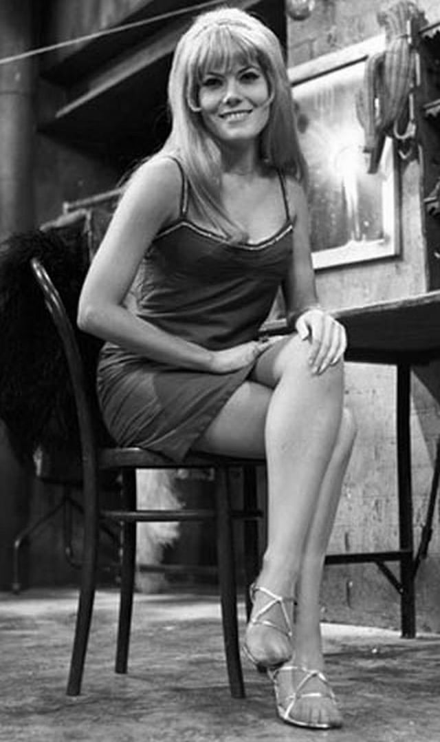 wendy richard feet 4