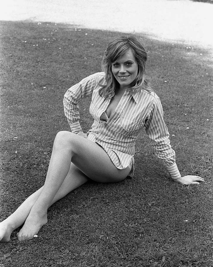 wendy richard feet 5