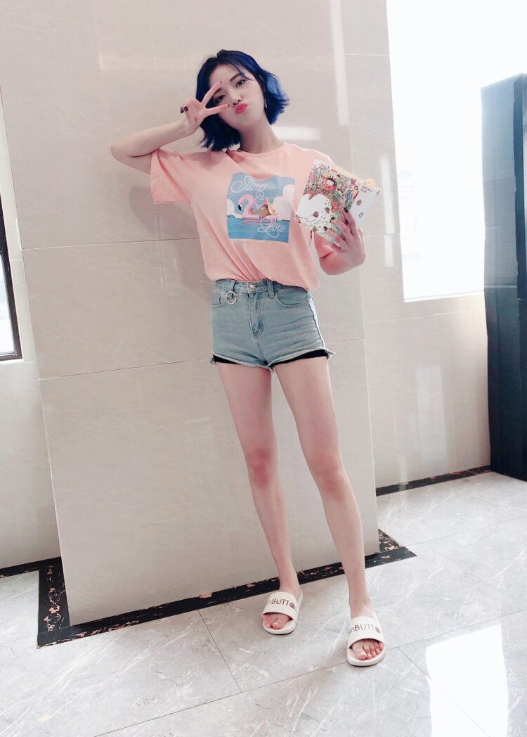 xu jiaqi feet 1