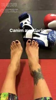 yasemin conka feet 2