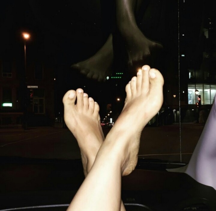 yasmine al bustami feet 4