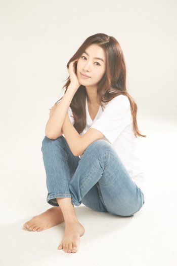 ye jung hwa feet 1