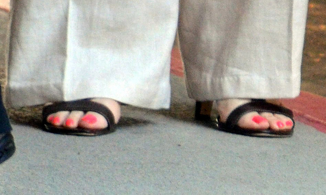 yingluck shinawatra feet 1