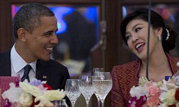 yingluck shinawatra feet 6