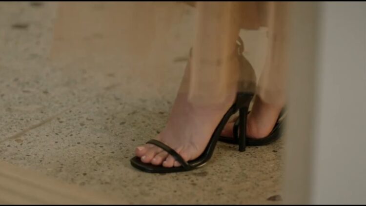 yoo in na feet