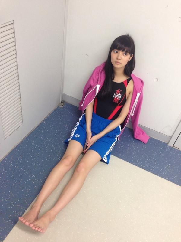 yua shinkawa feet 5