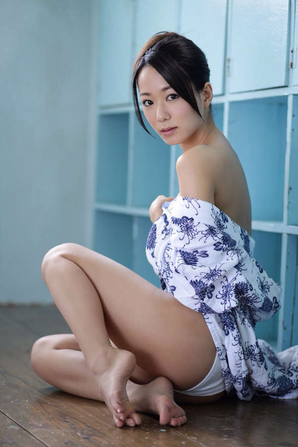 yuko shimizu feet 2
