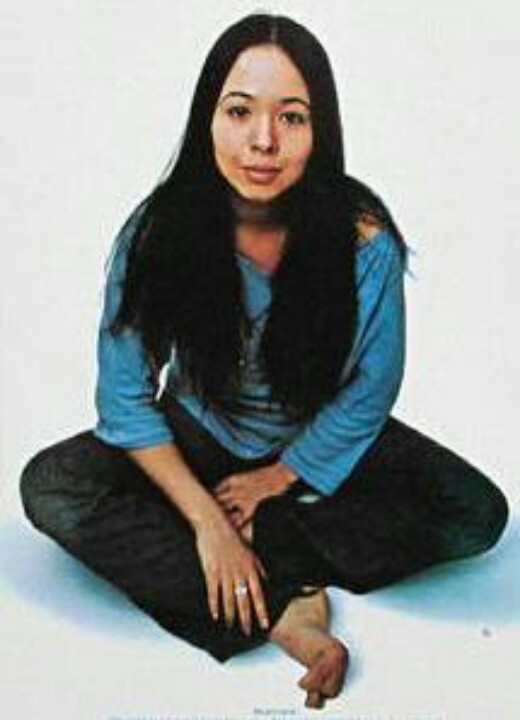 yvonne elliman feet 1