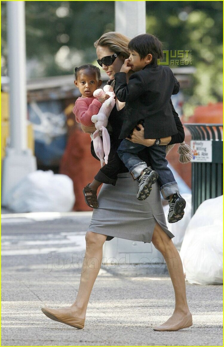 zahara jolie pitt feet 4