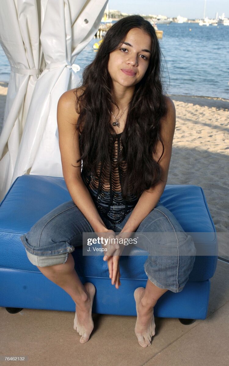 zoe rodriguez feet 3